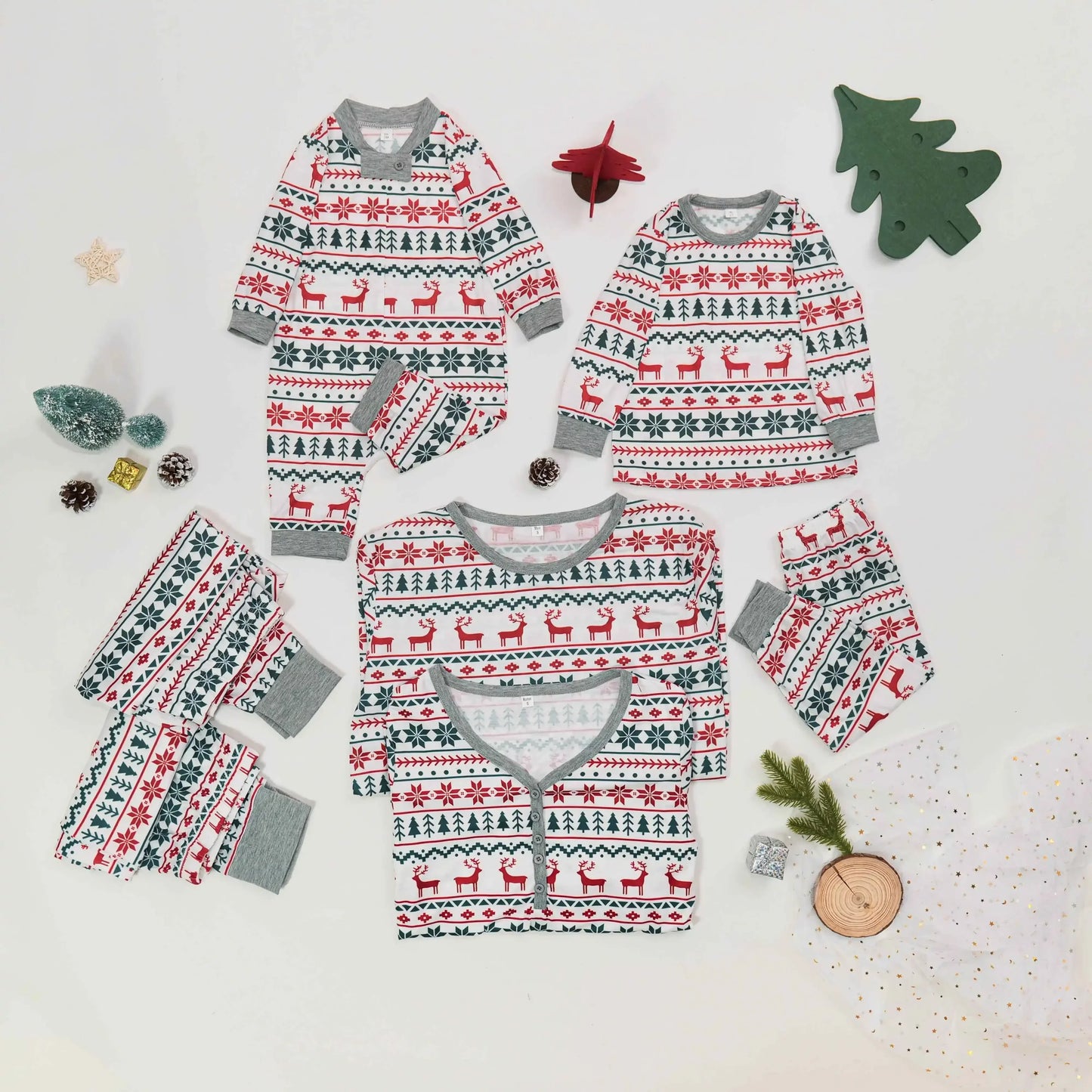 Family Christmas Matching Pajamas Set
Parent-child 2 Pieces Suit
Baby Romper Soft
Cute Pjs Xmas Look