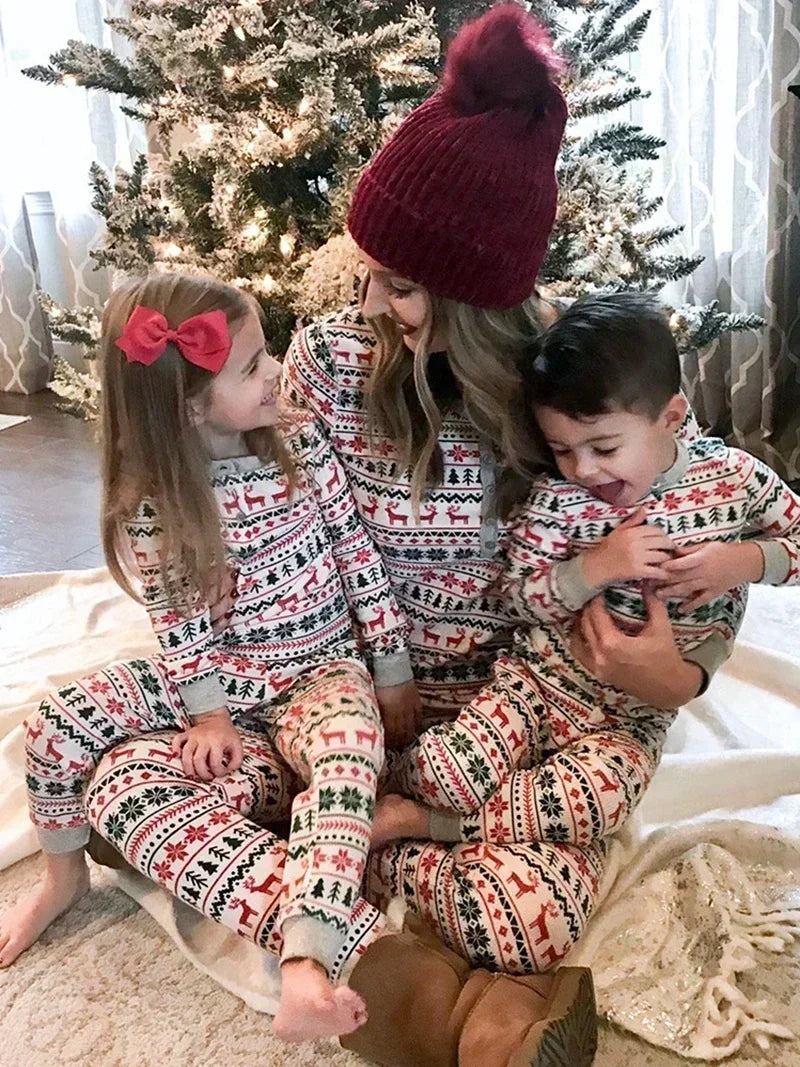 Family Christmas Matching Pajamas Set
Parent-child 2 Pieces Suit
Baby Romper Soft
Cute Pjs Xmas Look